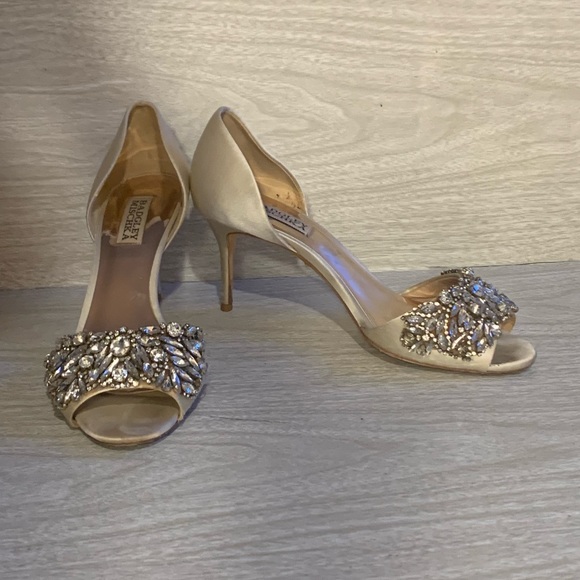 Badgley Mischka Formal Heels - Picture 10 of 13